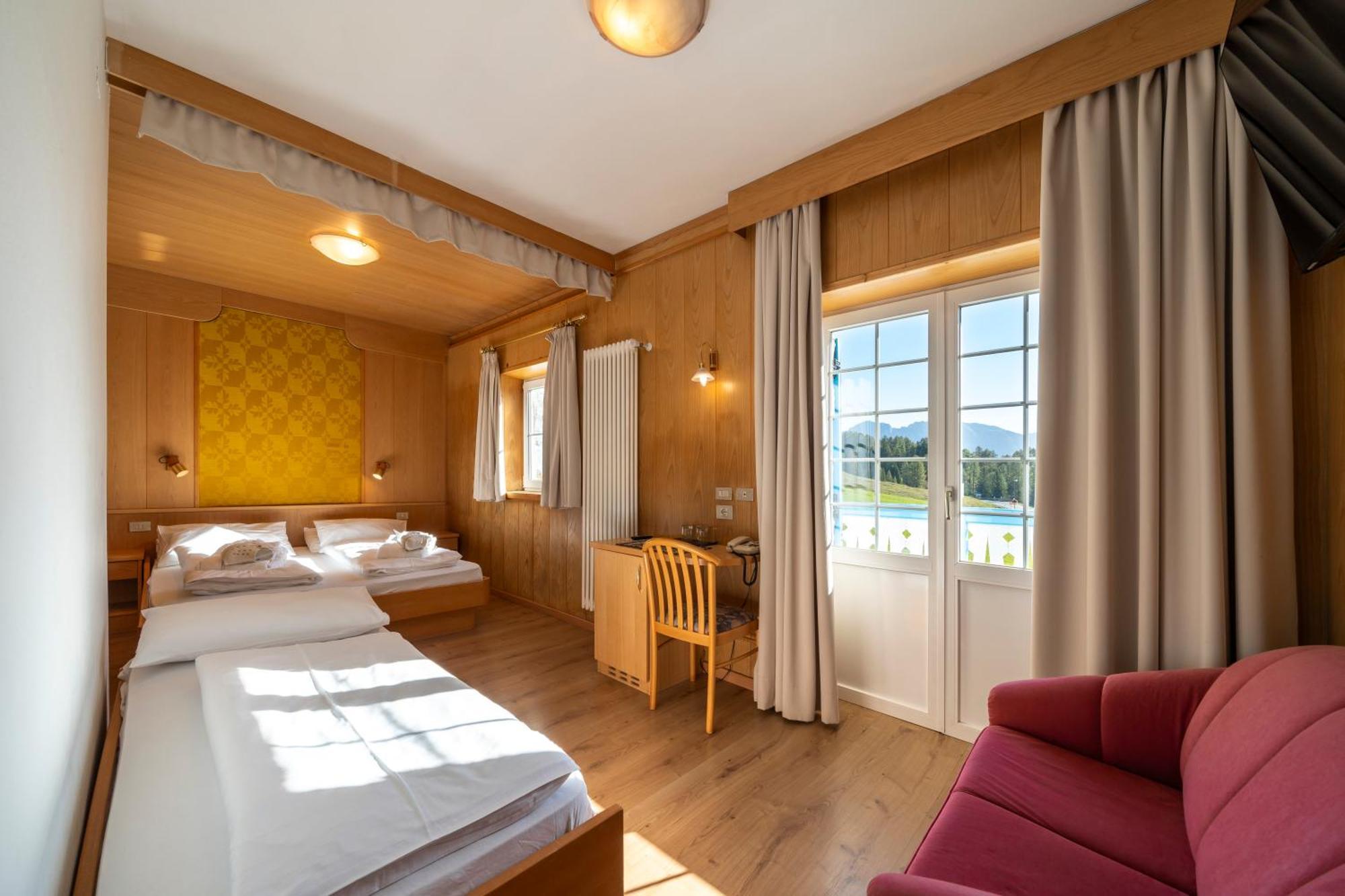 Mytime Hotels Savoy Vigo di Fassa Εξωτερικό φωτογραφία